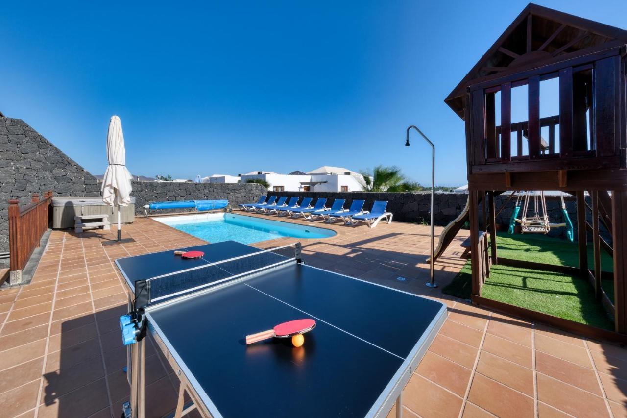 Villa Flavia-Private Pool, Jacuzzi, Sea Views ปลายาบลังกา ภายนอก รูปภาพ